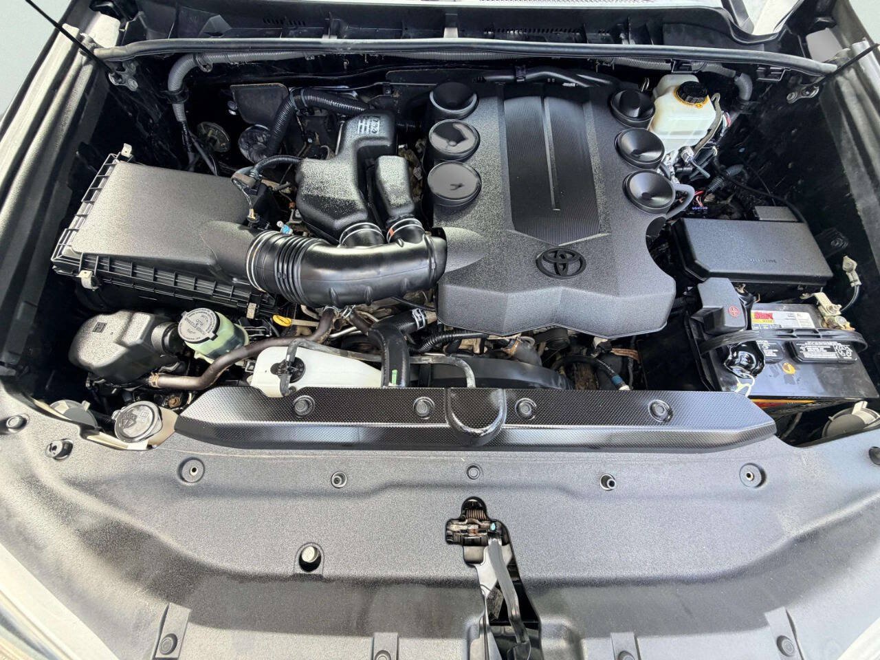 Used 2014 Toyota 4Runner Limited AWD/4WD image 10
