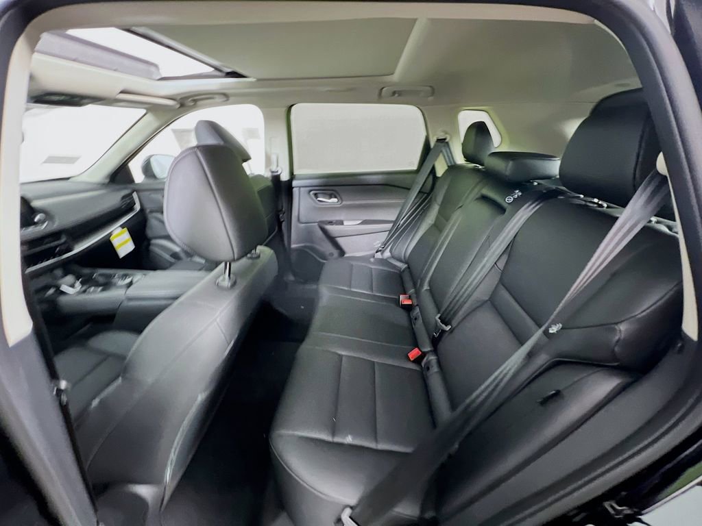 New 2026 Nissan Rogue SV AWD/4WD image 23
