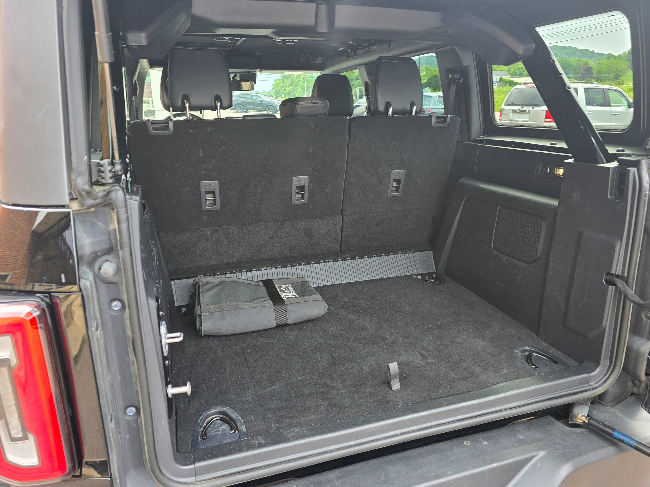 Used 2023 Ford Bronco Wildtrak AWD/4WD image 11