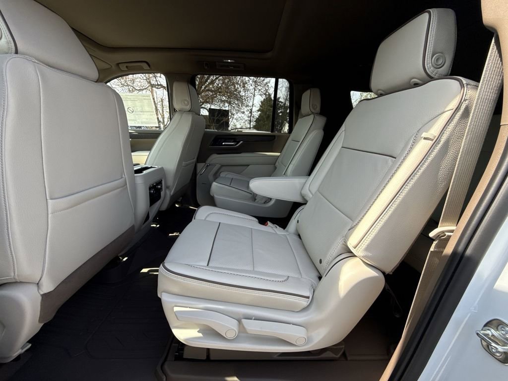 New 2026 GMC Yukon XL Denali w/ Sun & Power Step Package image 25