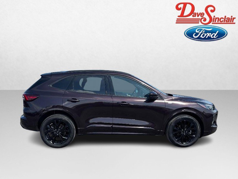 Used 2023 Ford Escape ST-Line Elite image 5