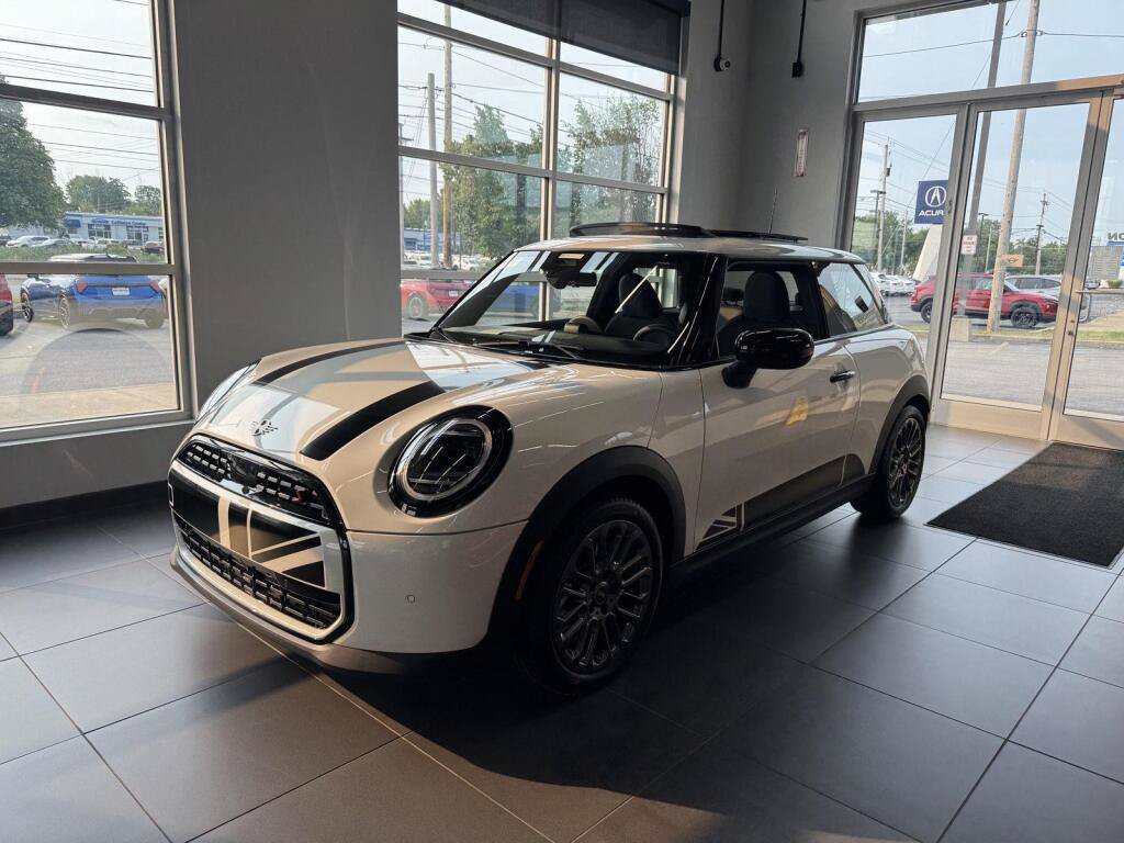 New 2026 MINI Cooper S FWD image 4