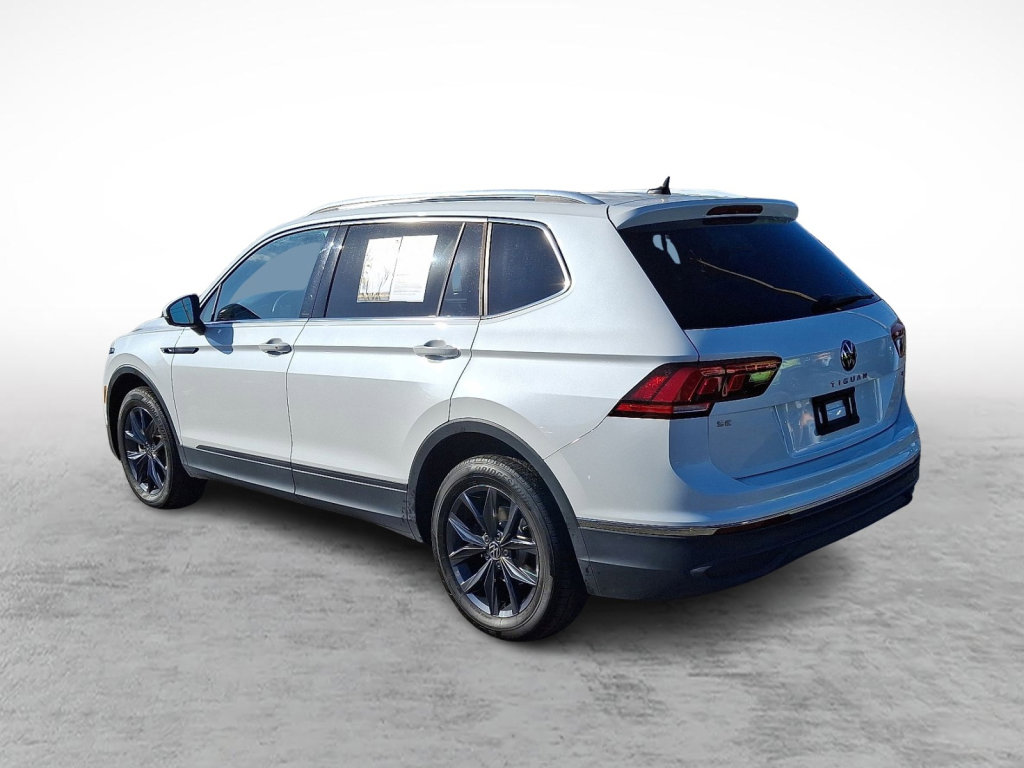 Used 2023 Volkswagen Tiguan SE image 3