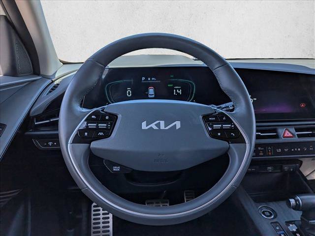 Used 2023 Kia Niro SX Touring FWD image 13