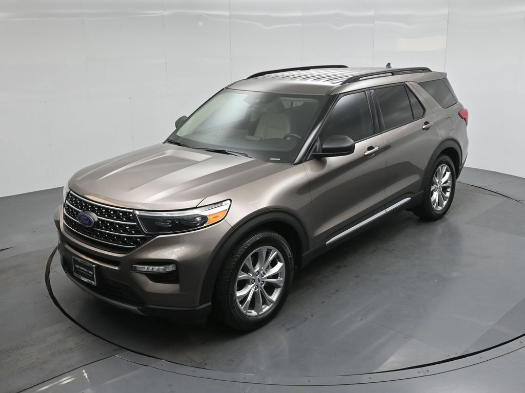 Certified 2021 Ford Explorer XLT w/ Equipment Group 202A RWD image 34