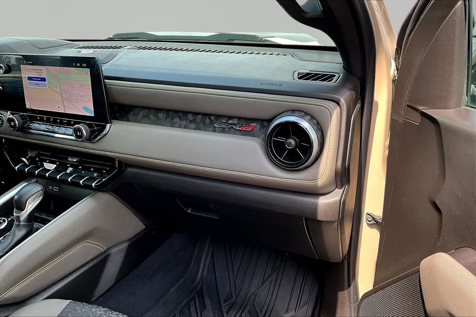 Used 2024 Chevrolet Colorado ZR2 w/ Technology Package image 27