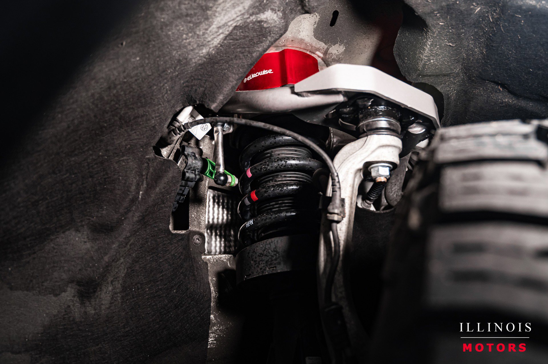 Used 2016 Porsche Cayenne S image 16