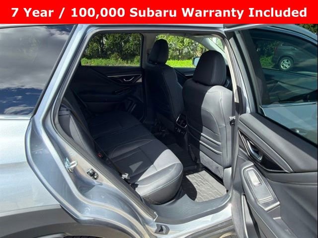 Used 2025 Subaru Outback Limited AWD/4WD image 11