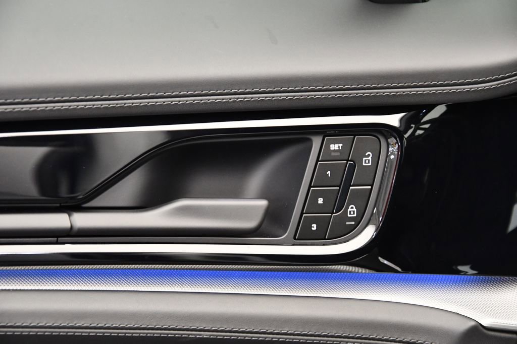 Certified 2024 Porsche Panamera 4 image 37