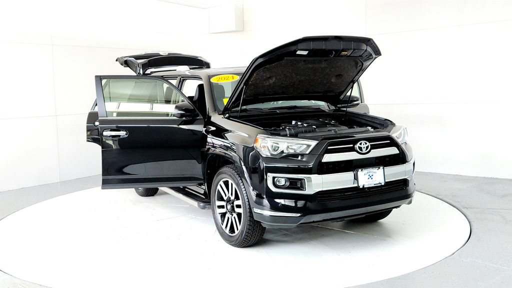Certified 2024 Toyota 4Runner Limited AWD/4WD image 9