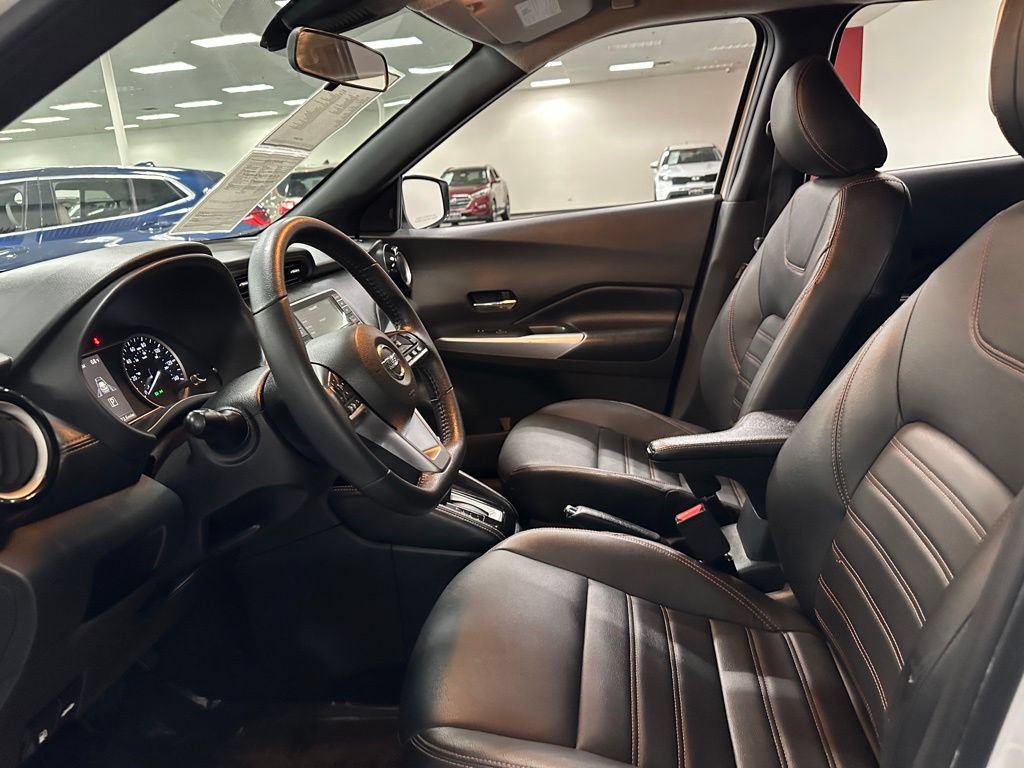Used 2020 Nissan Kicks SR w/ SR Premium Package FWD image 15