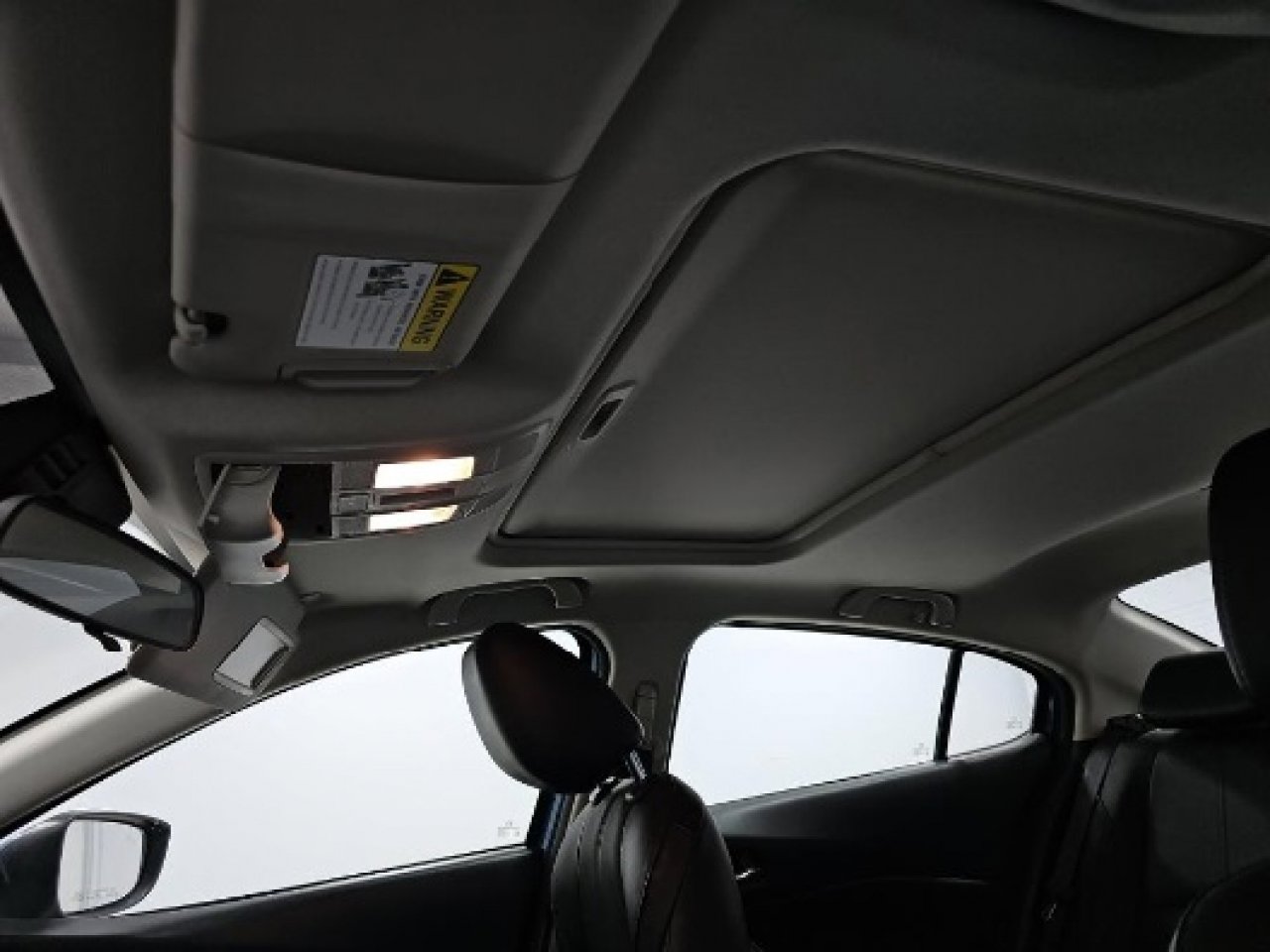 Used 2018 MAZDA MAZDA3 Grand Touring image 14