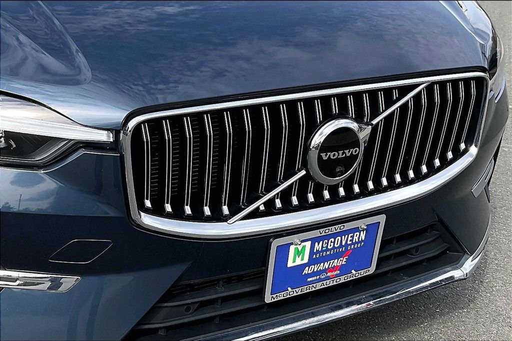 Certified 2023 Volvo XC60 B5 Plus w/ Climate Package AWD/4WD image 32