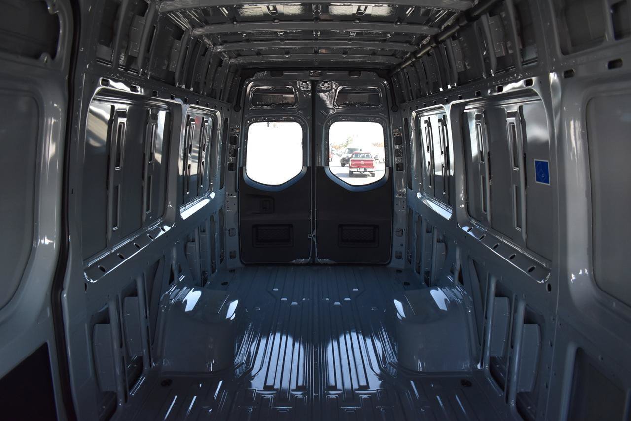Used 2024 Mercedes-Benz Sprinter 2500 image 8