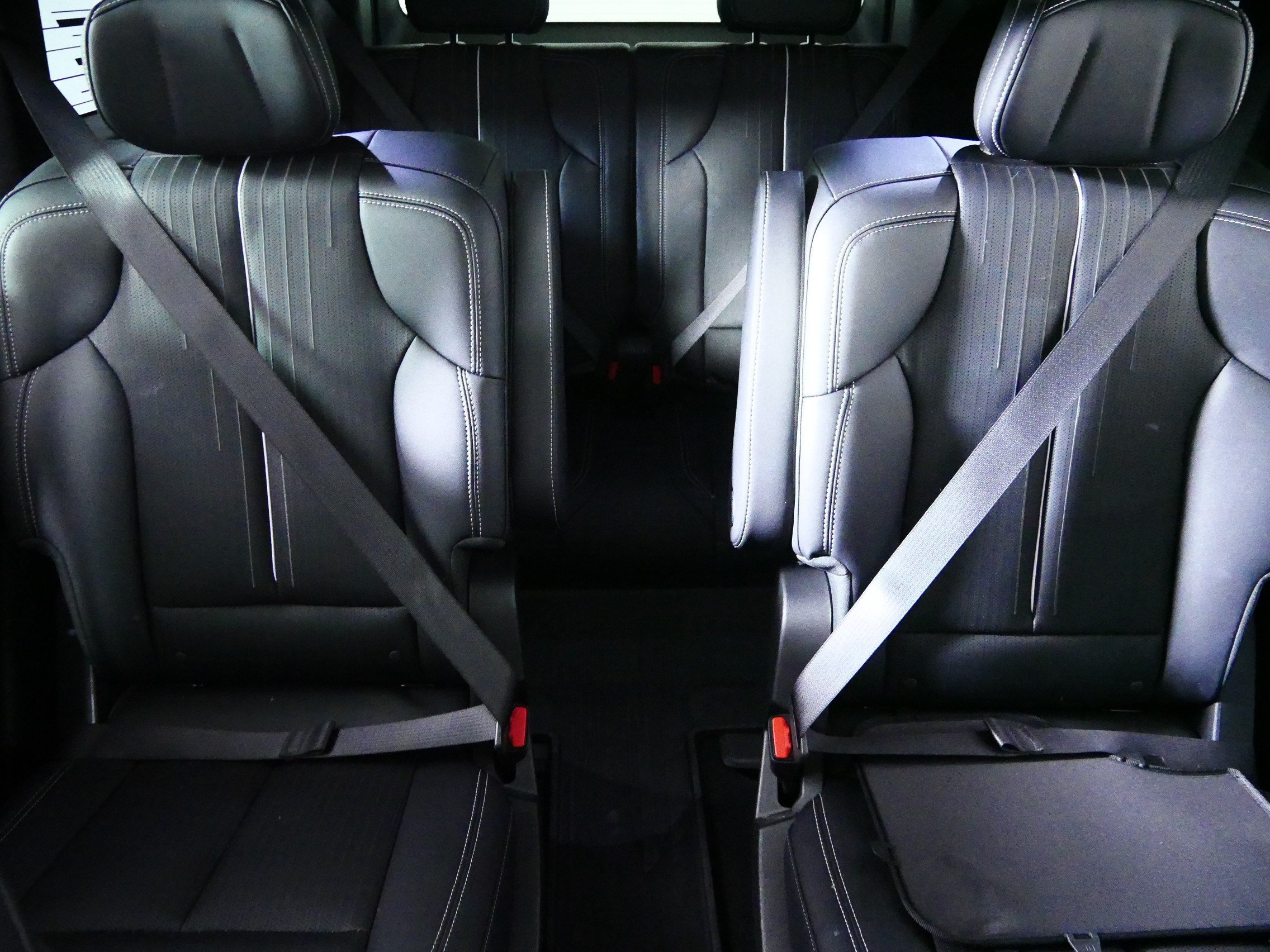 Used 2026 Cadillac Vistiq Sport w/ LPO, Floor Liner Package AWD/4WD image 13