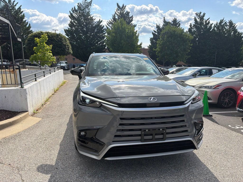 Certified 2026 Lexus TX 500h AWD w/ Technology Package image 4