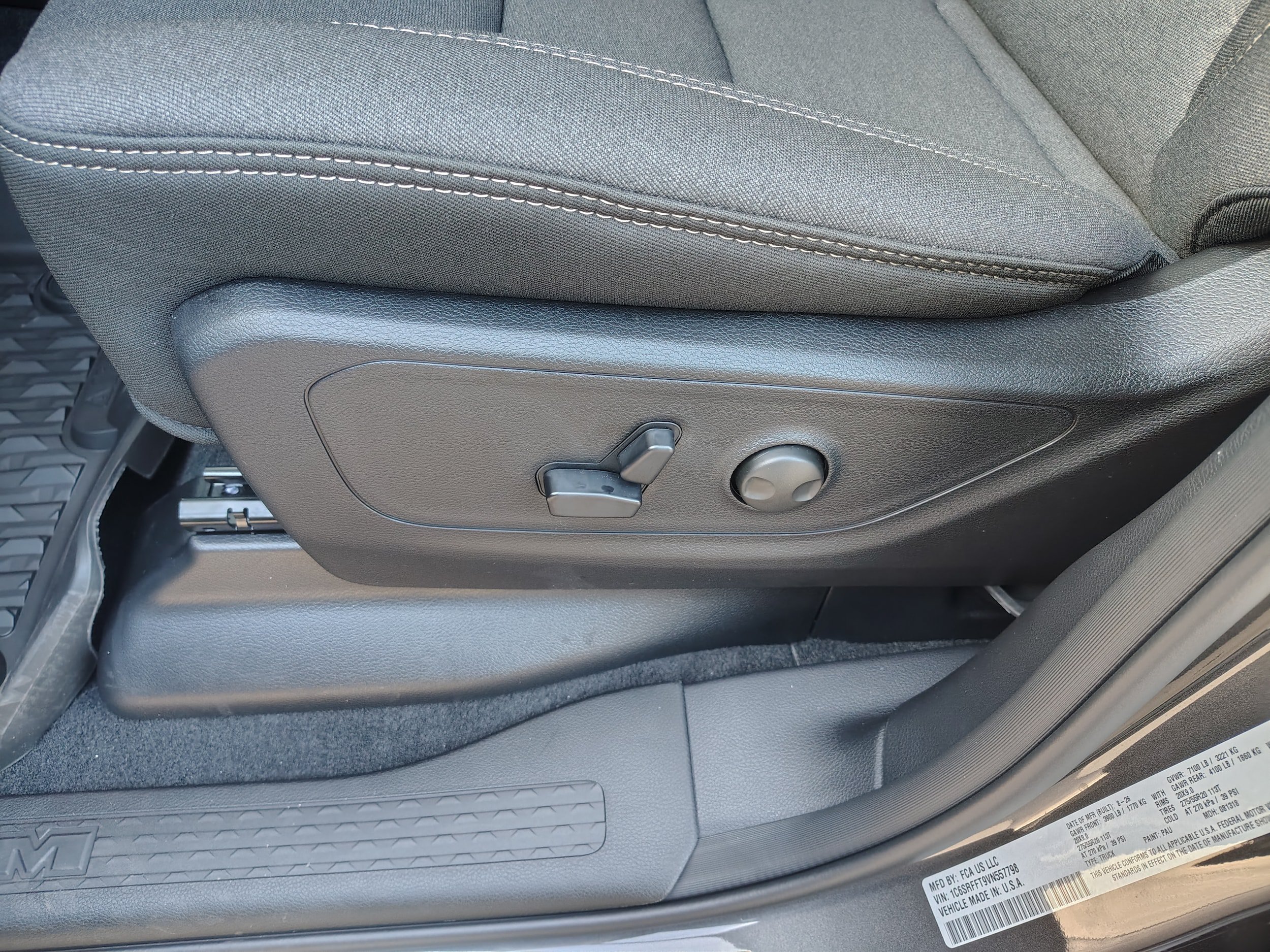 New 2027 RAM 1500 Big Horn AWD/4WD image 17
