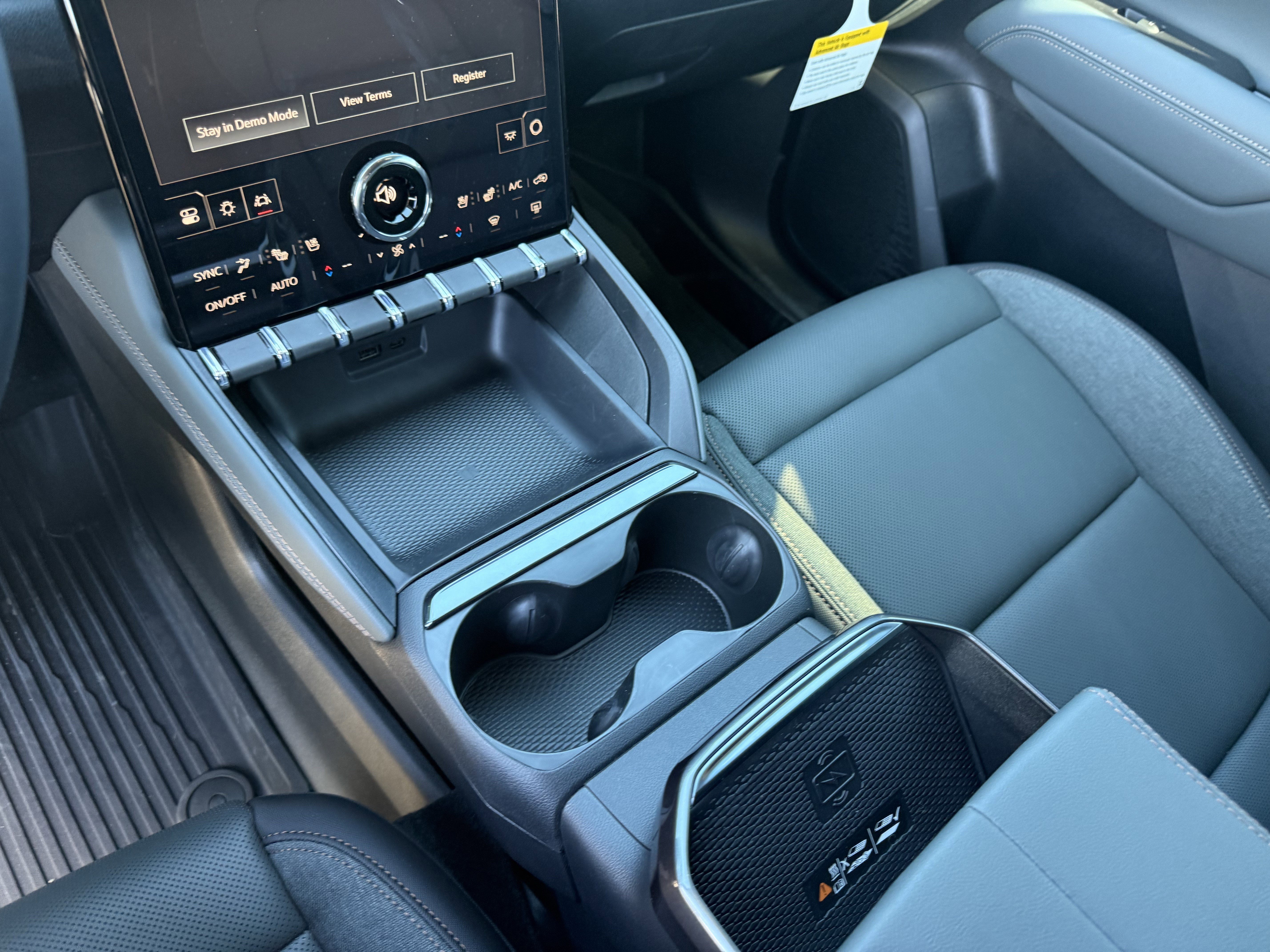 New 2026 GMC Terrain AT4 w/ Convenience Package III image 17