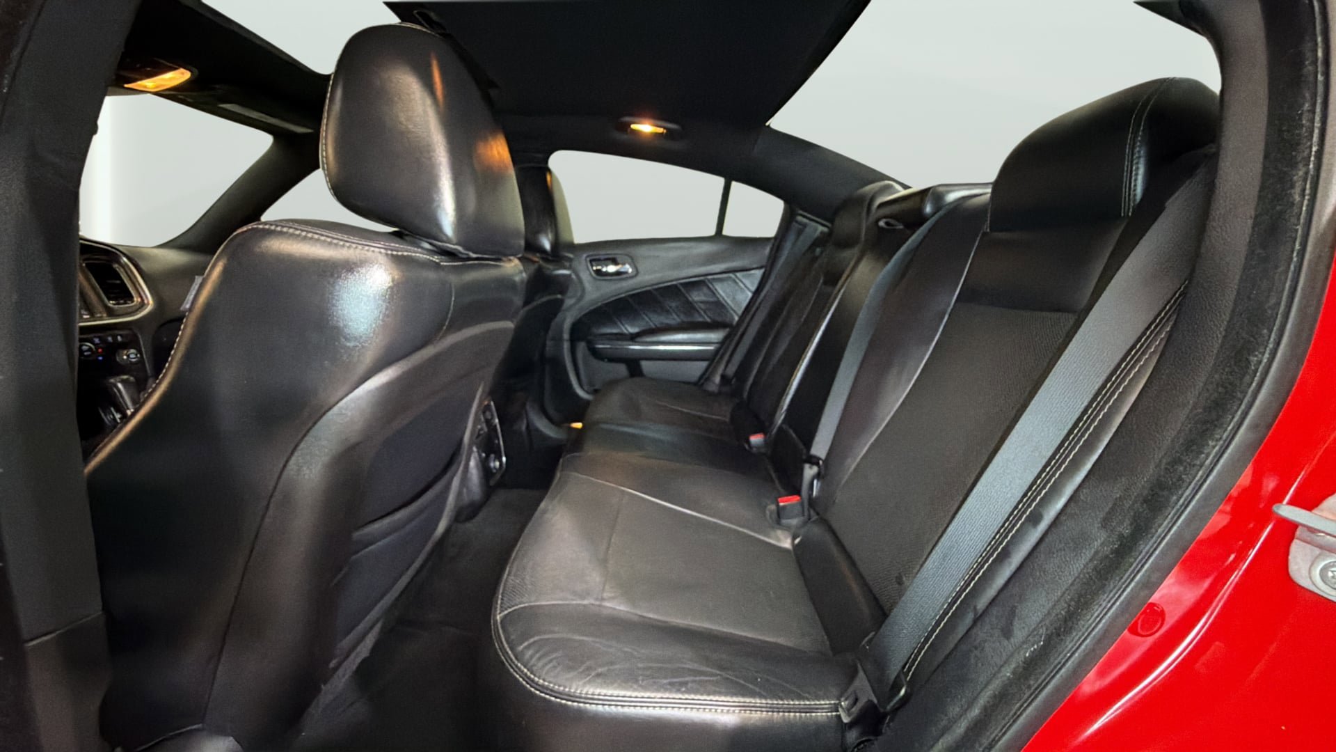 Used 2013 Dodge Charger R/T RWD image 32