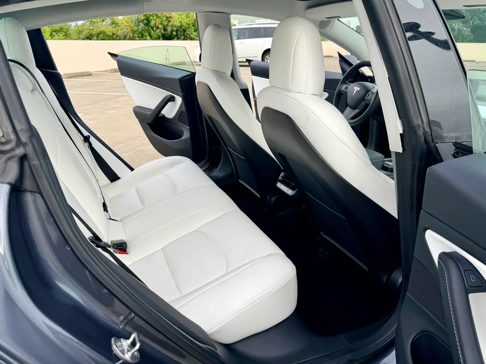 Used 2021 Tesla Model 3 Long Range AWD/4WD image 28