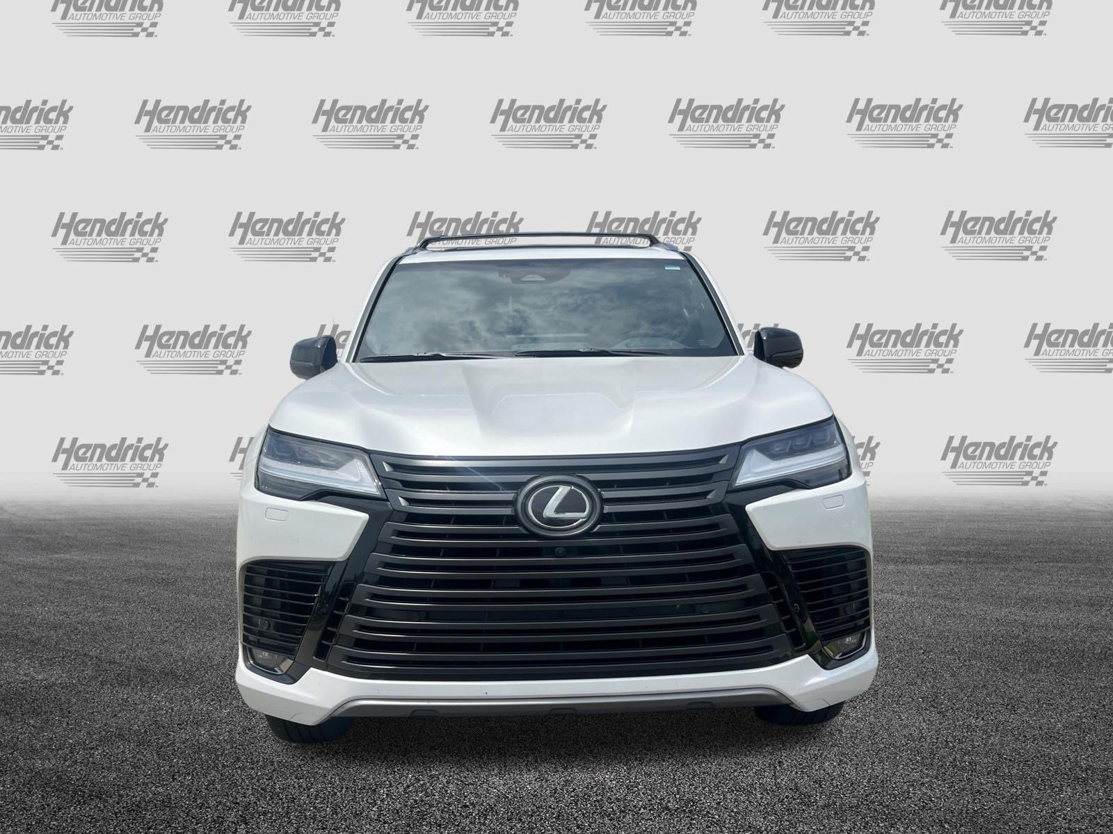 Used 2025 Lexus LX 700h Luxury w/ Appearance Package AWD/4WD image 3