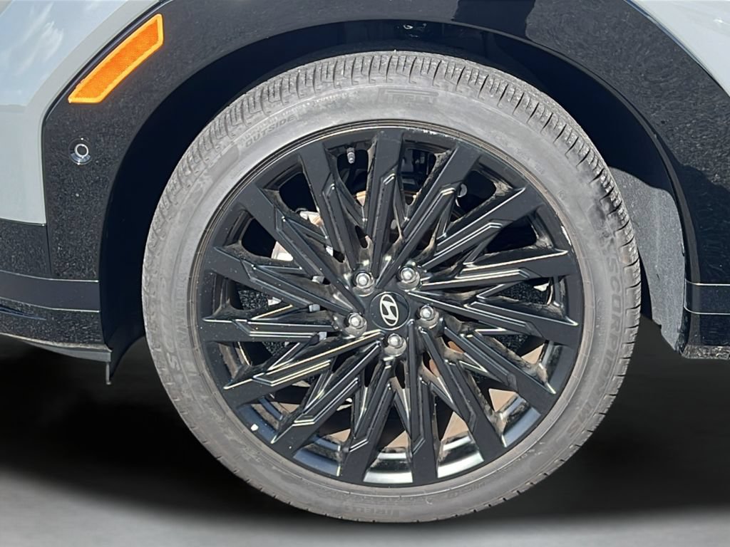 Certified 2025 Hyundai Santa Fe Calligraphy FWD image 26