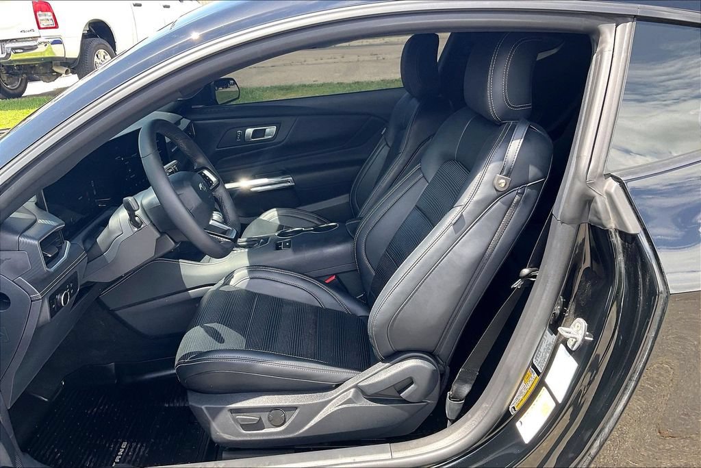 Used 2026 Ford Mustang Premium RWD image 24