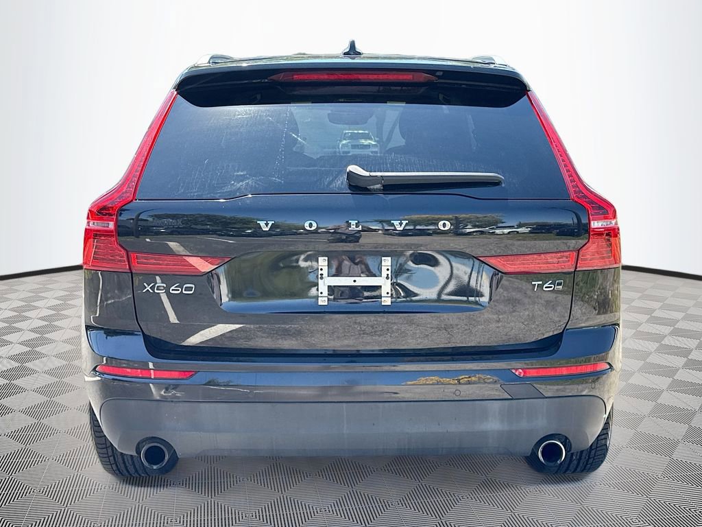 Used 2018 Volvo XC60 T6 Momentum w/ Vision Package AWD/4WD image 7