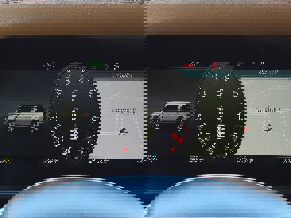 Used 2023 Land Rover Defender 130 S image 36