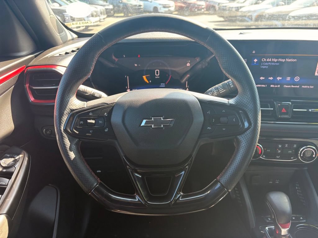 Used 2025 Chevrolet TrailBlazer RS FWD image 14