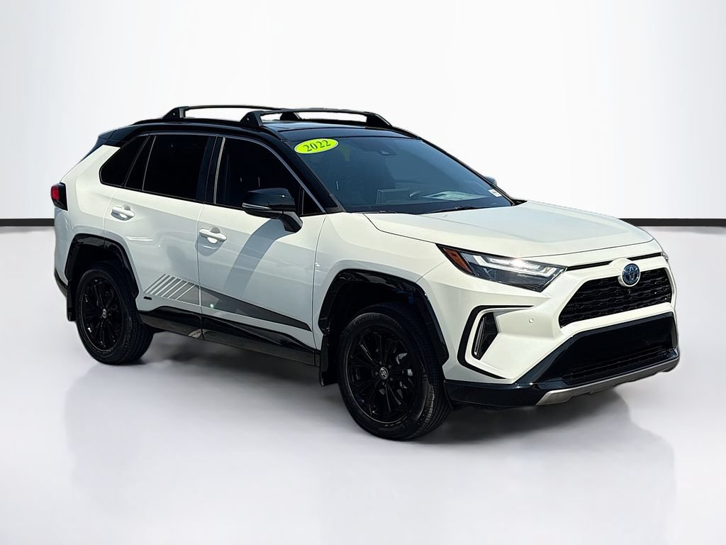 Used 2022 Toyota RAV4 XSE AWD/4WD image 3