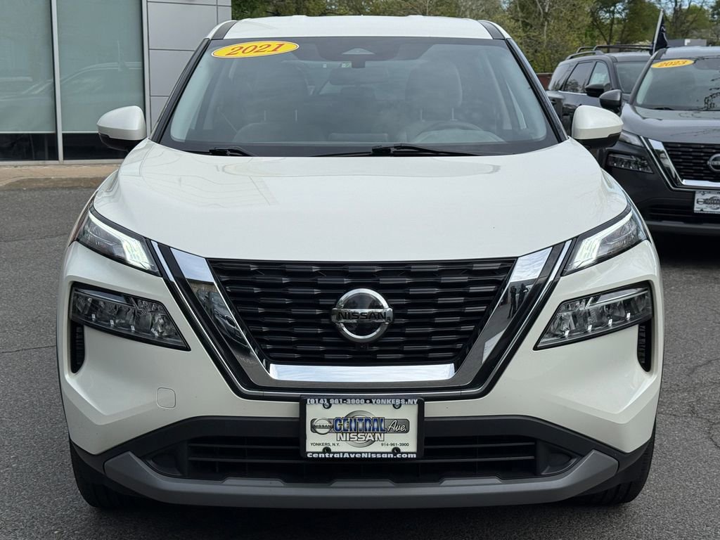 Used 2021 Nissan Rogue SV AWD/4WD image 2