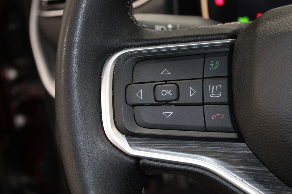 Used 2024 Jeep Wagoneer Series III AWD/4WD image 41