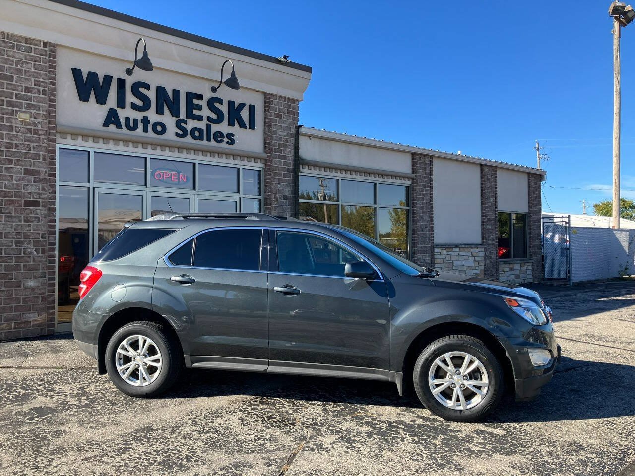Used 2017 Chevrolet Equinox LT w/ Convenience Package FWD image 2
