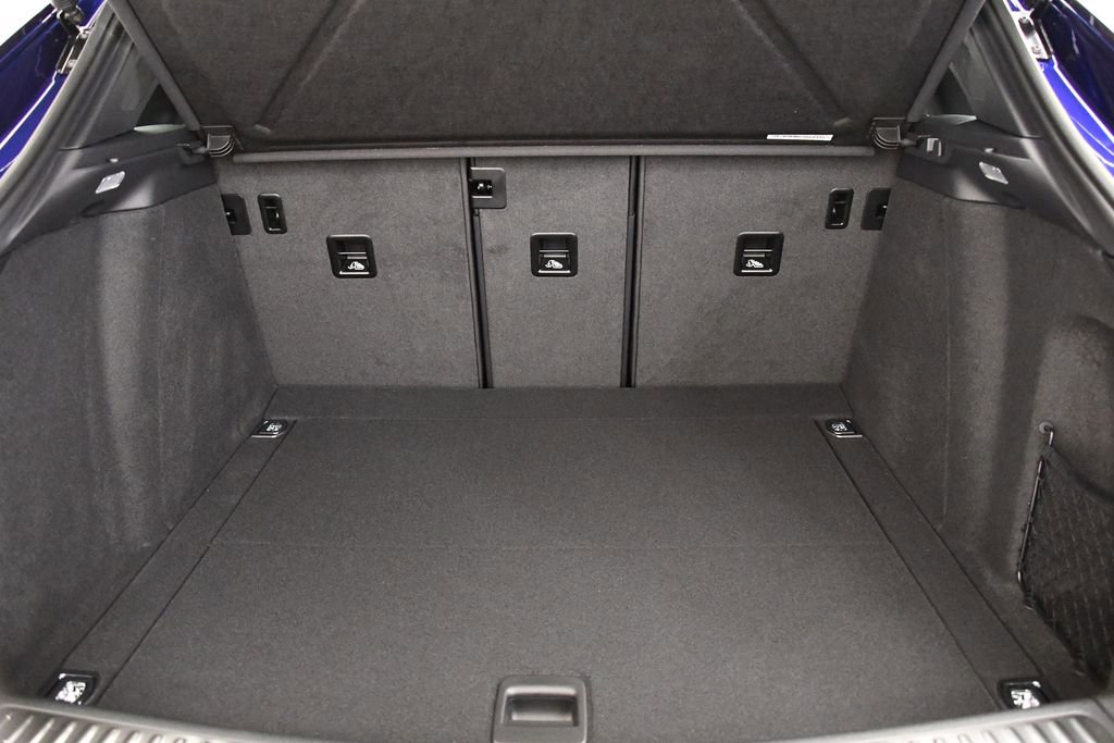 Certified 2025 Porsche Macan image 58