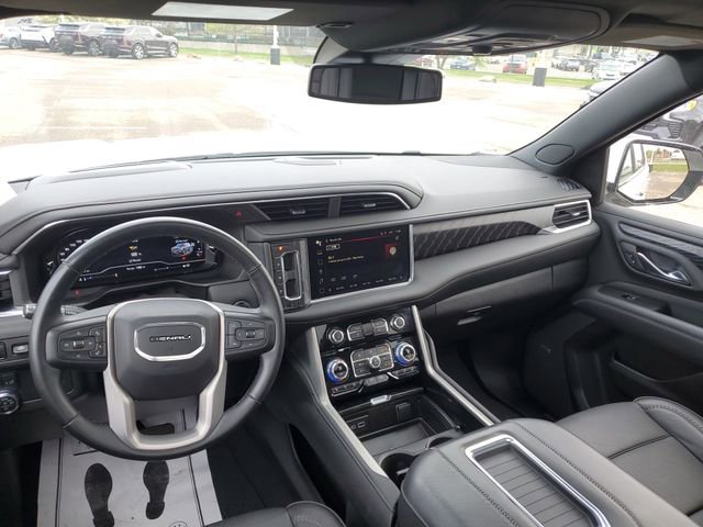 Used 2023 GMC Yukon Denali AWD/4WD image 26