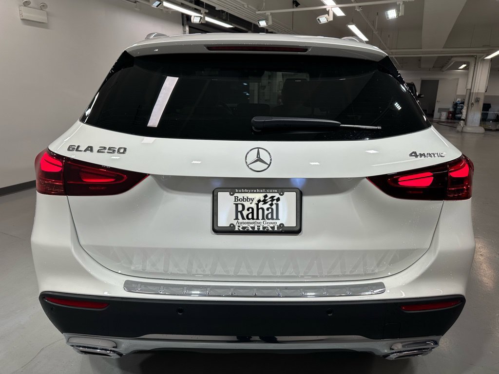 New 2026 Mercedes-Benz GLA 250 4MATIC image 2
