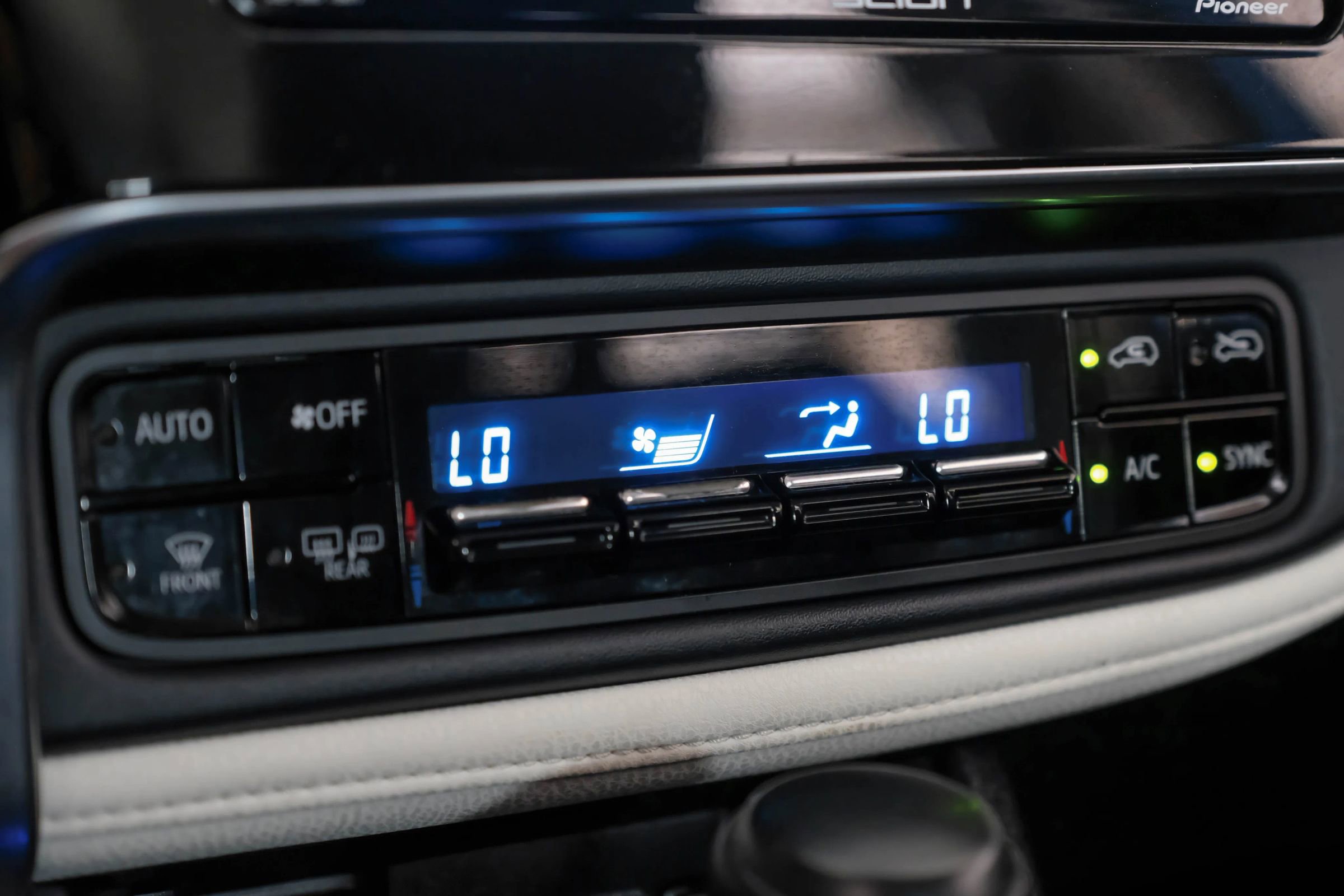 Used 2016 Scion iM Hatchback 4D image 27