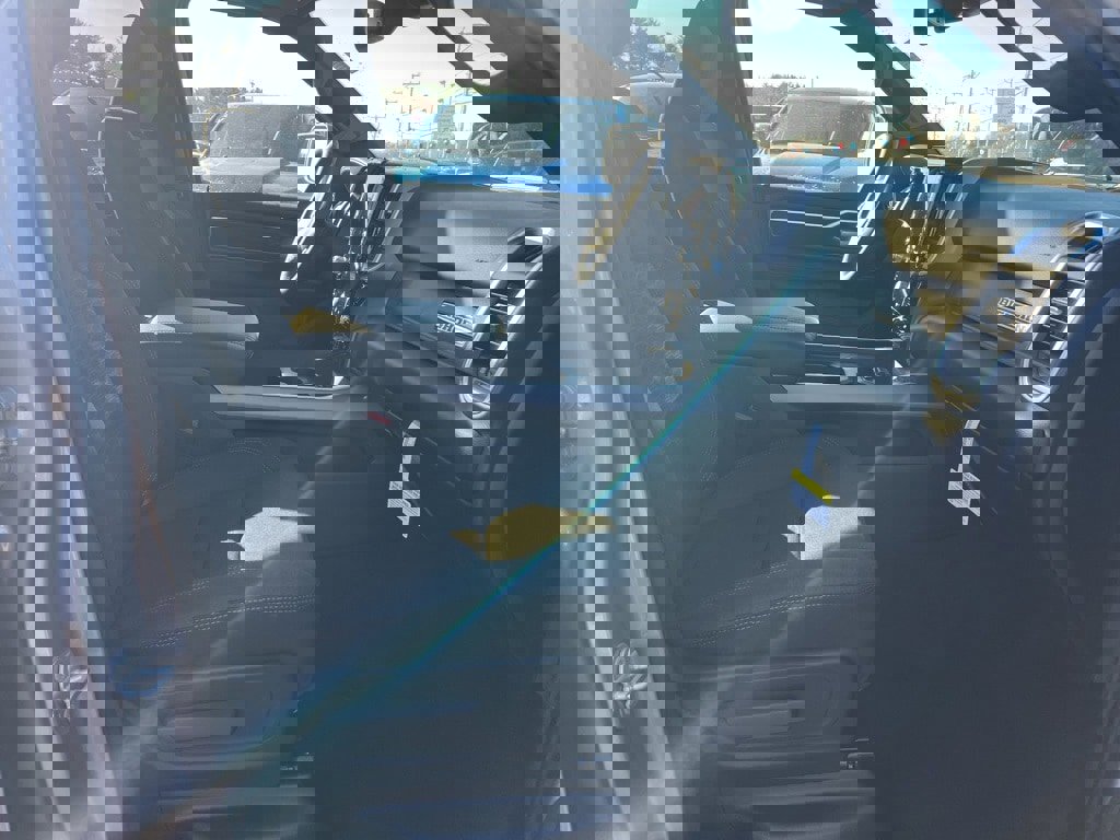 New 2026 RAM 1500 4x4 Crew Cab image 11