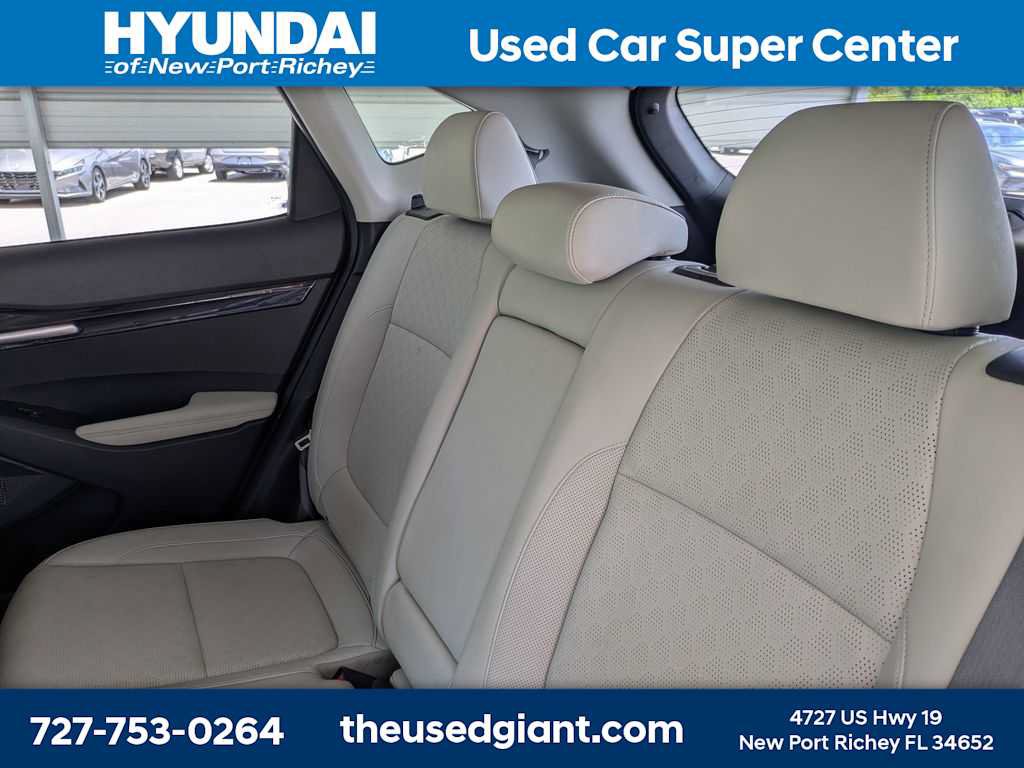 Used 2023 Kia Seltos EX AWD/4WD image 14