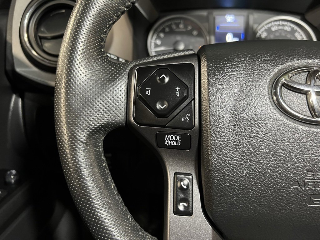 Used 2023 Toyota Tacoma TRD Off-Road image 23