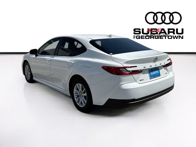 Used 2025 Toyota Camry LE FWD image 5