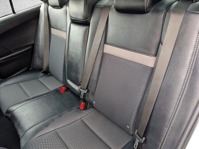 Used 2014 Toyota Camry SE FWD image 11