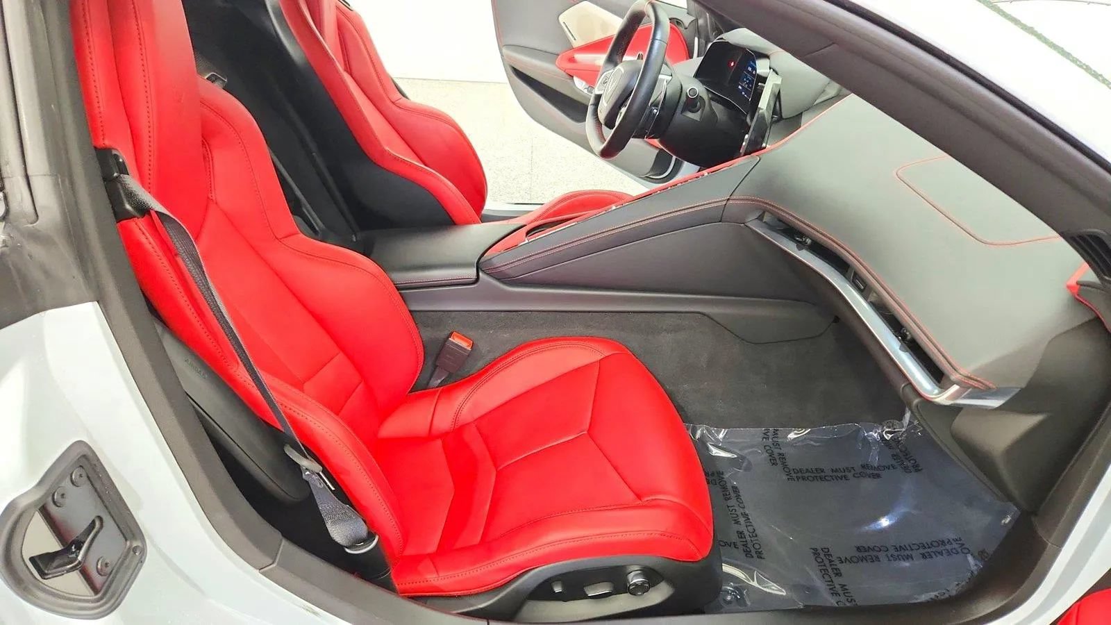 Used 2024 Chevrolet Corvette Stingray Preferred Cpe w/ Battery Protection Package RWD image 25