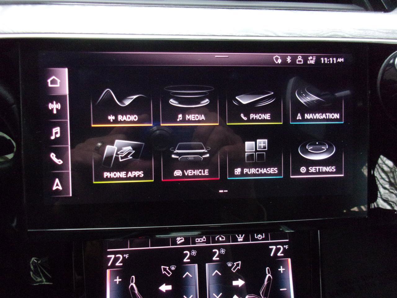 Used 2019 Audi e-tron Prestige w/ Prestige Package AWD/4WD image 25