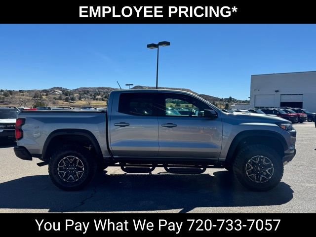Used 2025 Chevrolet Colorado ZR2 w/ Technology Package AWD/4WD image 7