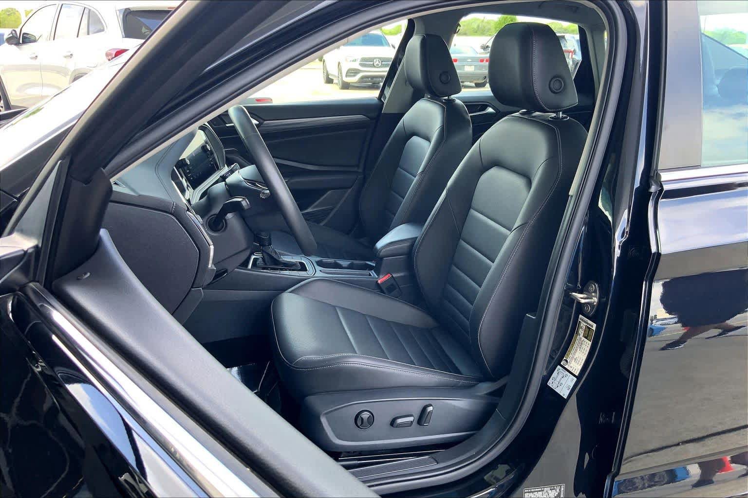 Used 2021 Volkswagen Jetta SEL FWD image 8