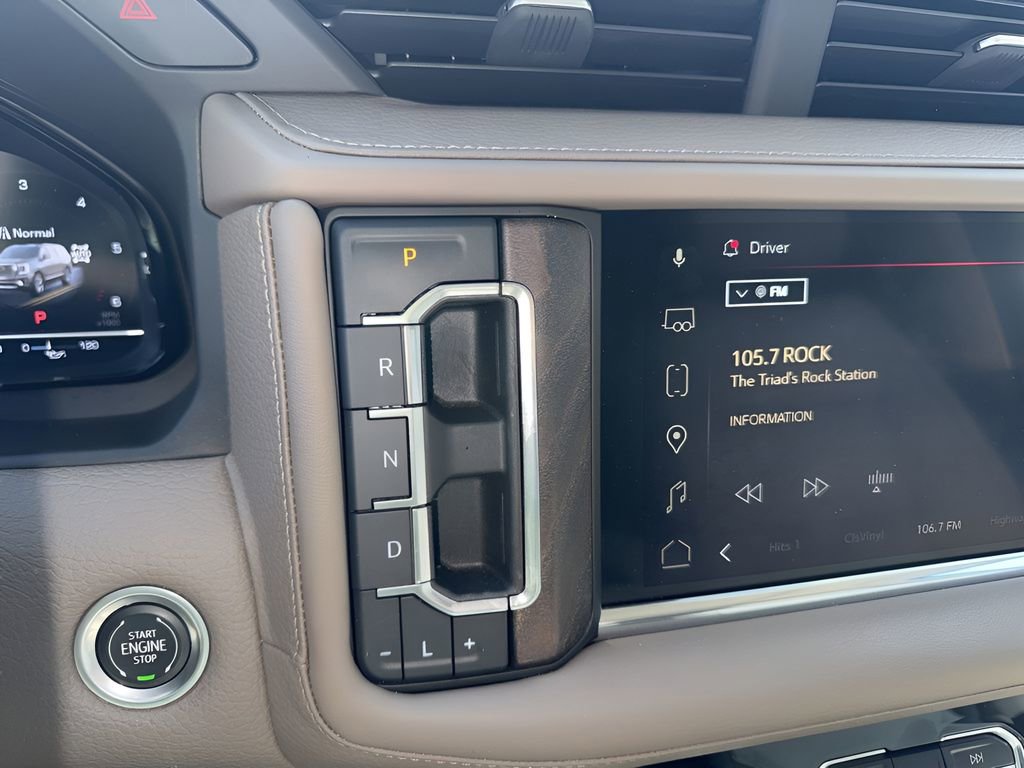 Used 2023 GMC Yukon XL Denali AWD/4WD image 24
