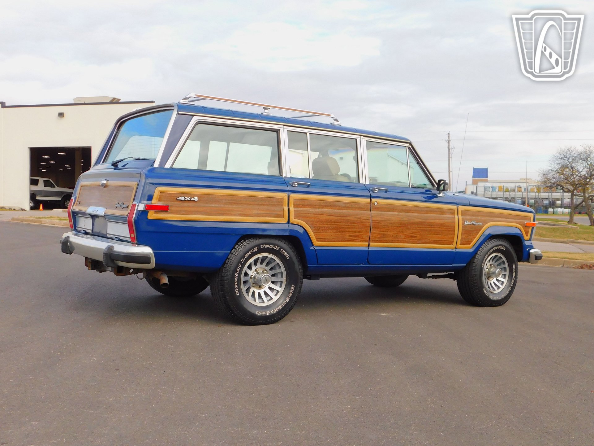 Used 1989 Jeep Grand Wagoneer AWD/4WD image 27