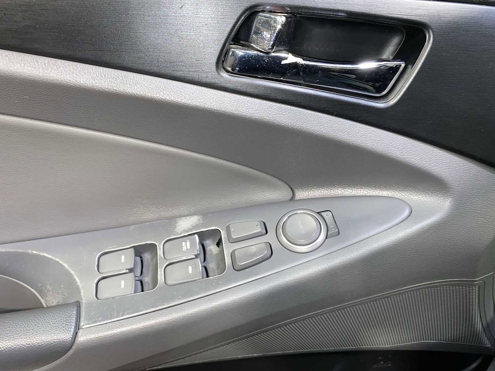 Used 2012 Hyundai Sonata GLS w/ Popular Equipment Pkg FWD image 23